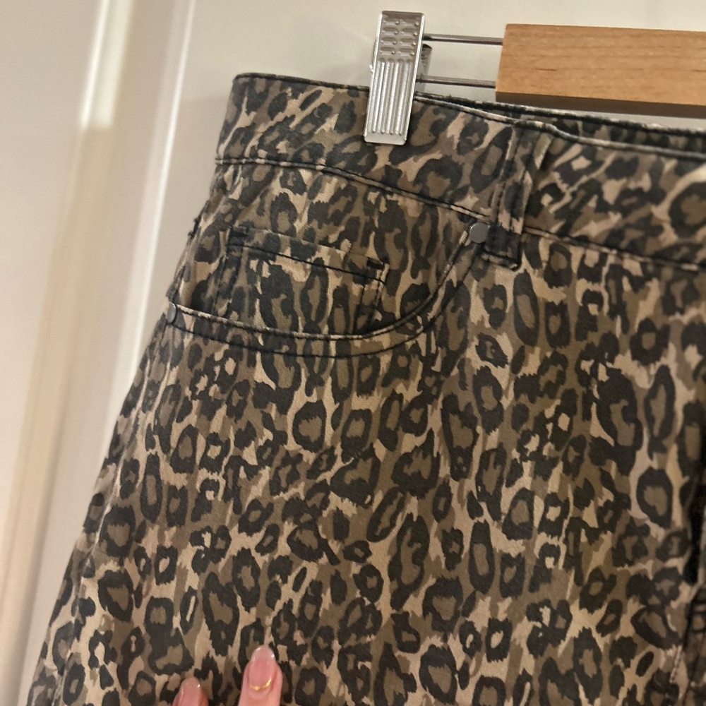 d. jeans Leopard Print Mini Skirt - Picture 5 of 11